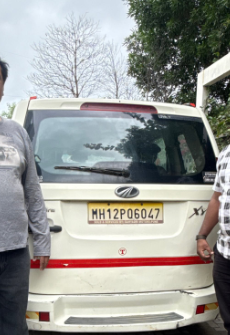 10 square feet COMM. VEHICLE MAHINDRA XYLO D4 MDI REG. MH12 PQ 6047 for sale in PUNE Pune — photo 3