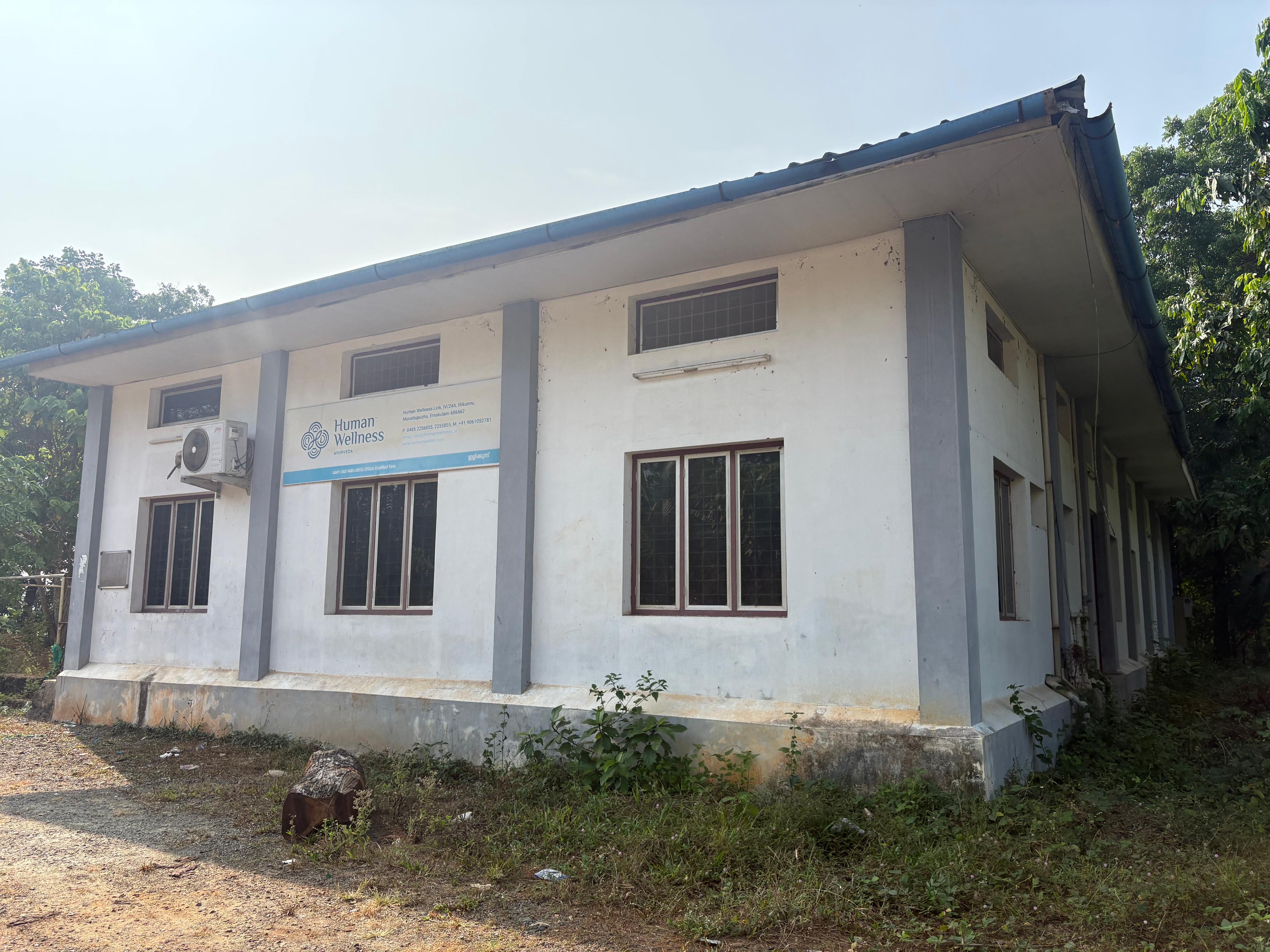 NON AGRICULTURE LAND WITH SINGLE STORIED BUILDING for sale in Koothattukulam — photo 1