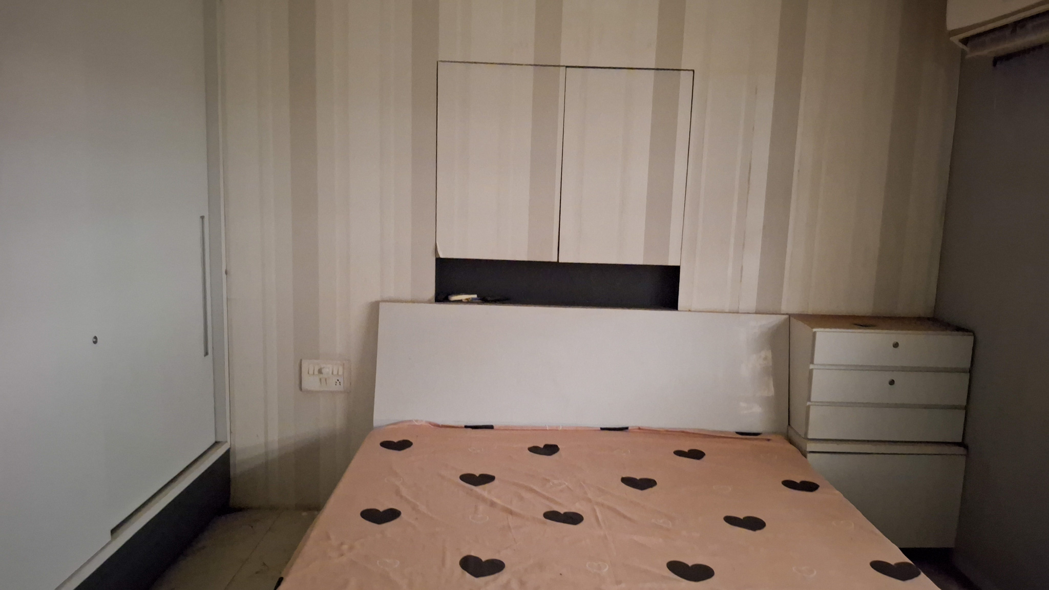 1460 square feet Flat for sale in Vadodara — photo 3