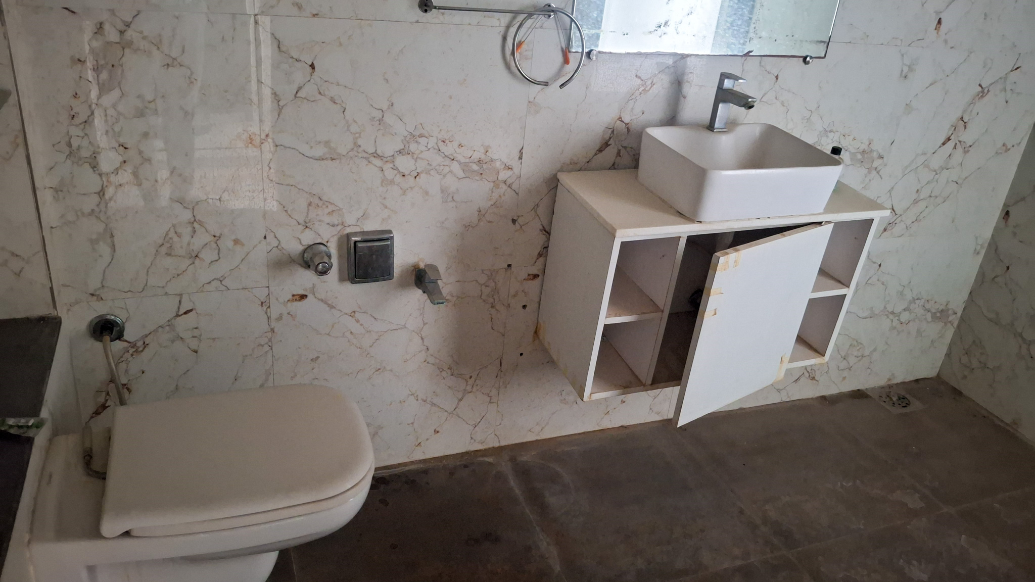 1460 square feet Flat for sale in Vadodara — photo 12