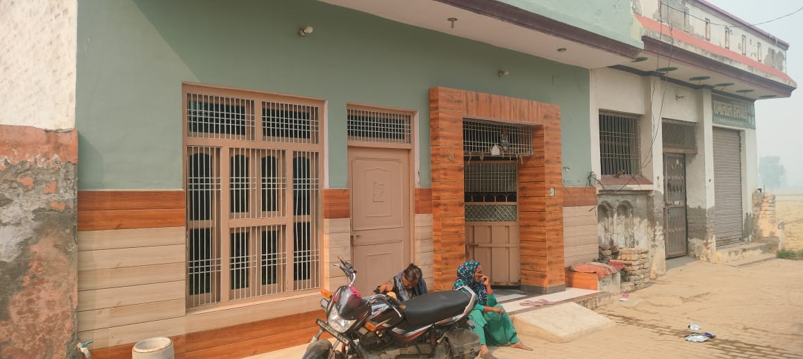 222 square yard Individual House for sale in near Swarg DwaarAashram,Uklana mandi Uklanamandi