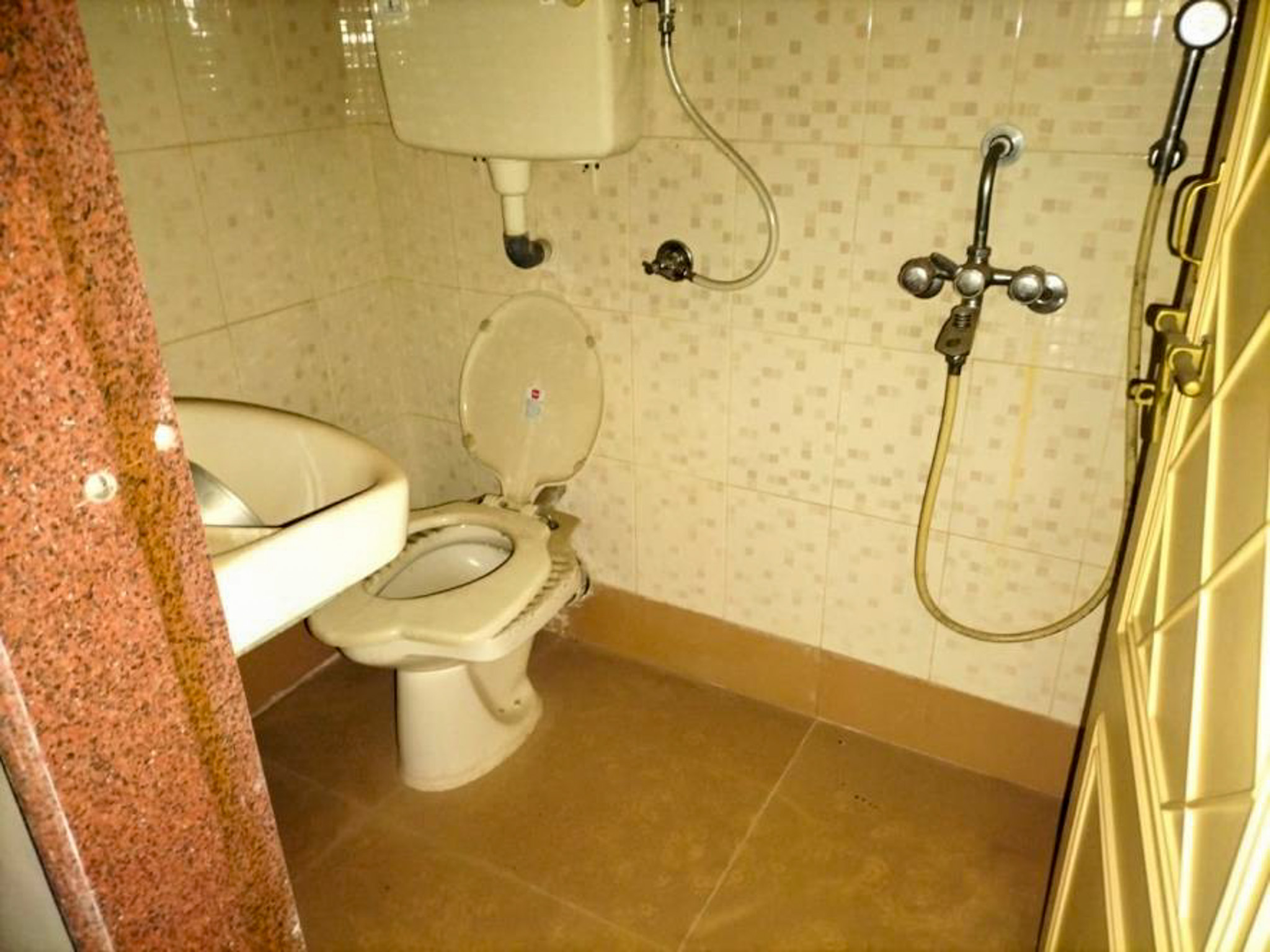 170 square meter Bungalow for sale in Bunglow name-Manzil-E-Maqsood, Lonavala Aamby Valley — photo 4