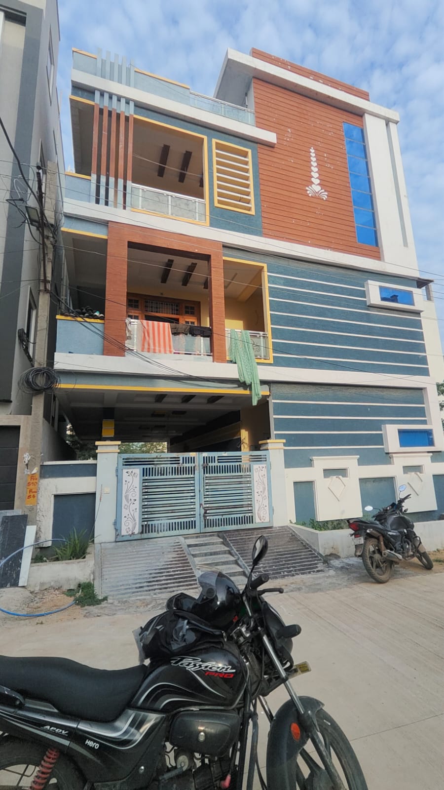 1949 square feet Individual House for sale in Hyderabad — photo 1