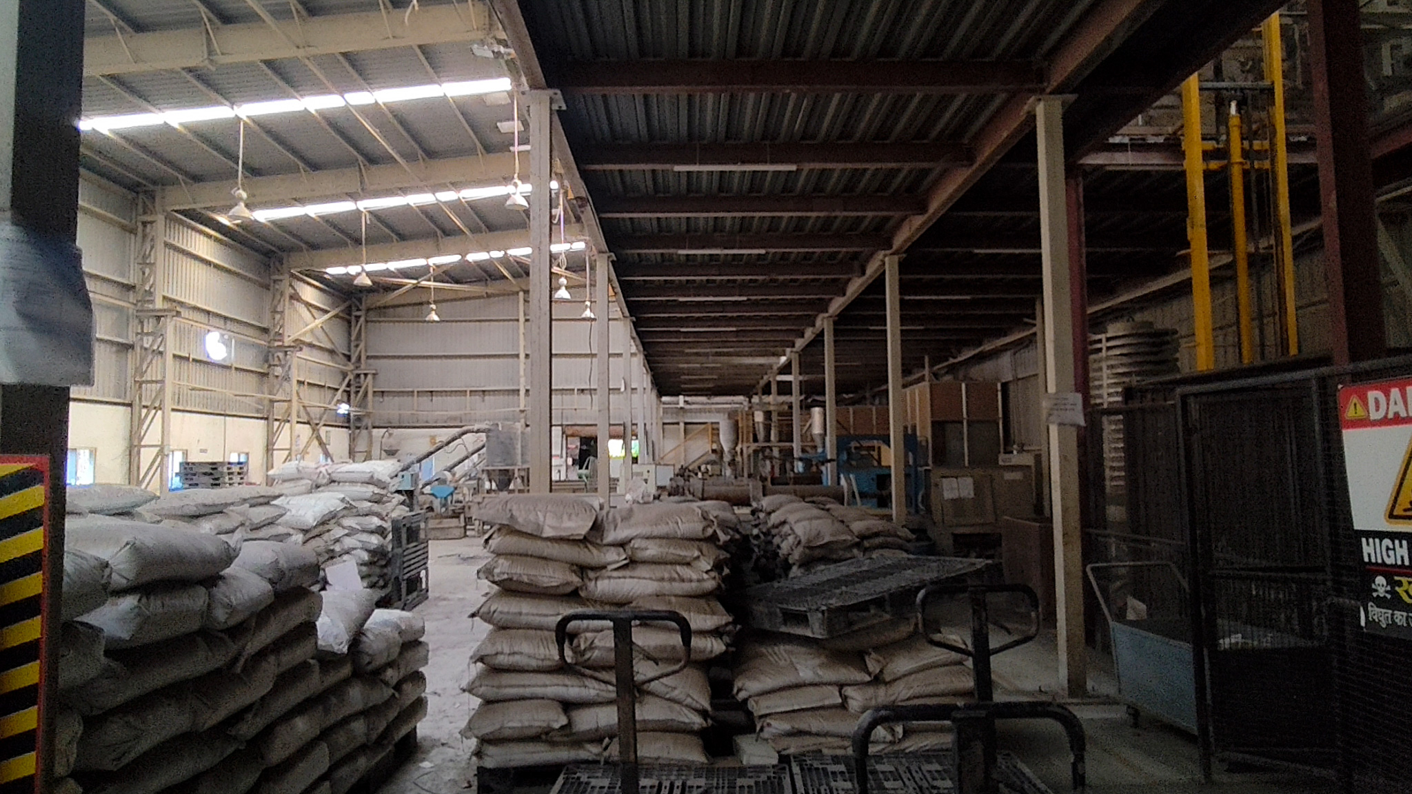 2010 square meter Shed with Plant and Machinery for sale in Markal Village, Pune Alandi — photo 8