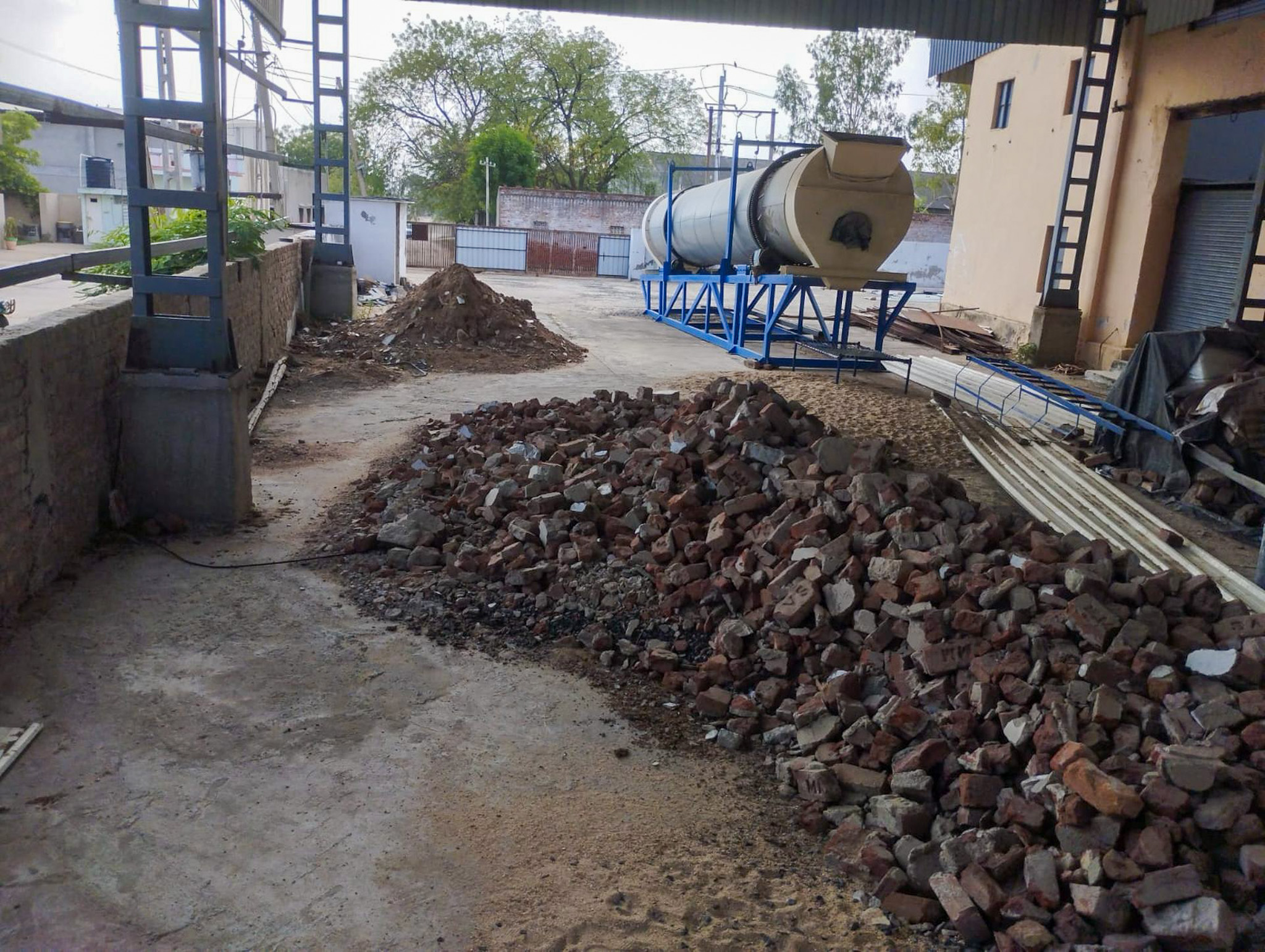 Industrial Plot with Factory Building for sale in VILLAGE BUDASAN, KADI, MEHSANA Kadi — photo 7