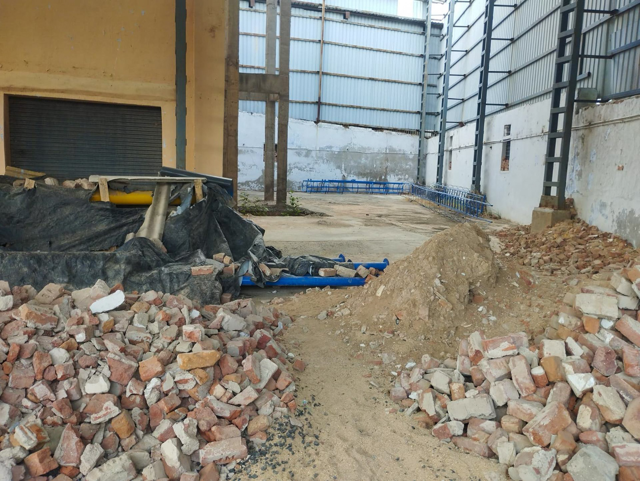 Industrial Plot with Factory Building for sale in VILLAGE BUDASAN, KADI, MEHSANA Kadi — photo 10